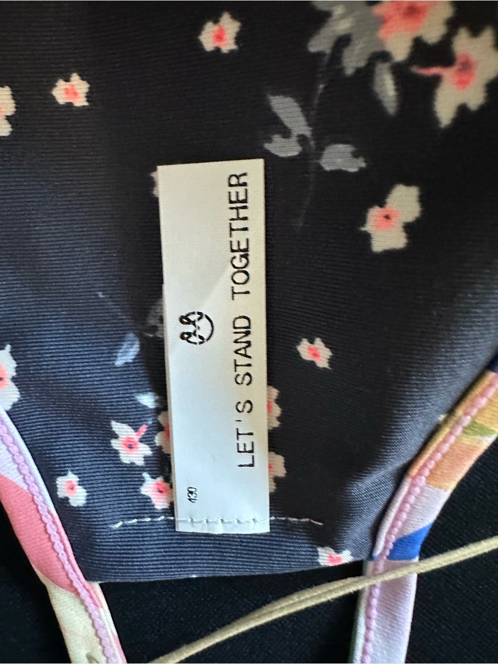 Maaji Floral Print masks navy with Pink Accents reversible 5 face cover women’s - Picture 3 of 12